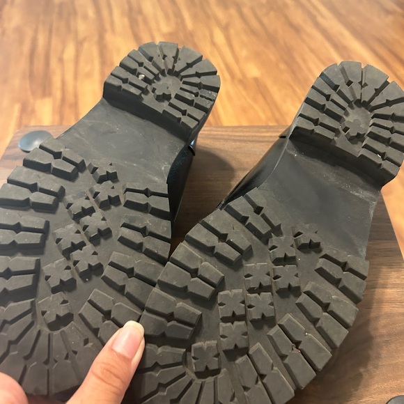 Sold - Picture 4 of 4